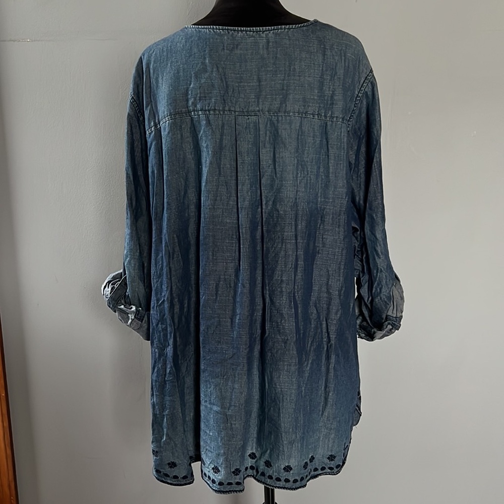Gorgeous Vintage America Navy Blue with Embroidery and Gold Bead Blouse or Dress - Picture 8 of 11